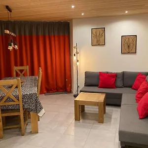 Apartment Myhome - Genepis 36 - Super T4 8 Pax Skis Aux Pieds - Val Claret, Tignes